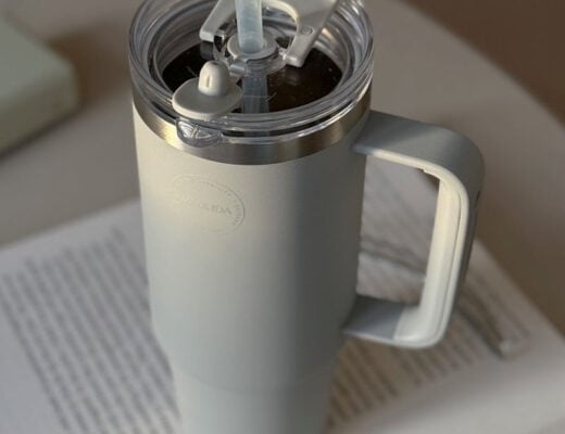 1800_ThermoCupwithStraw_LightGrey_5-2