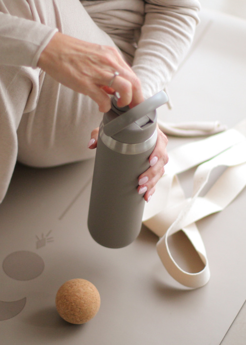 0198_SportsBottle_700ml_Driftwood_a_1000x